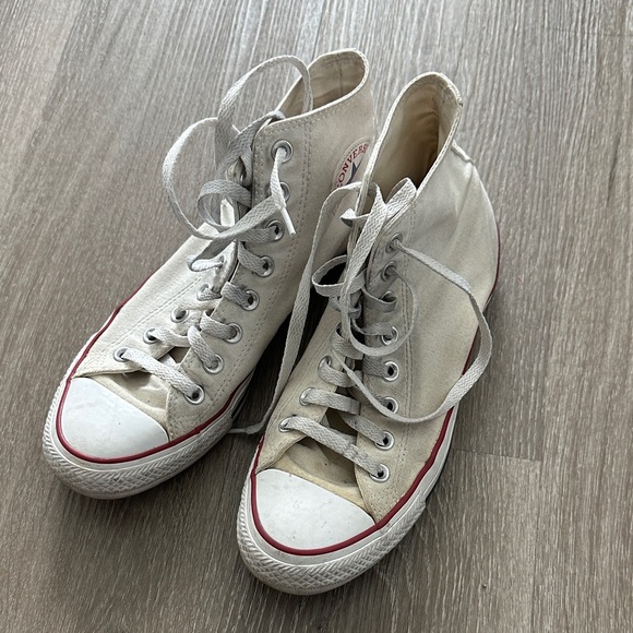 Converse Cream High-Top Sneakers with Red Trim - Picture 1 of 4